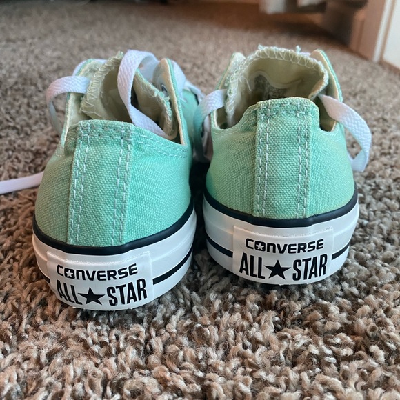 Converse shoes - Picture 5 of 8